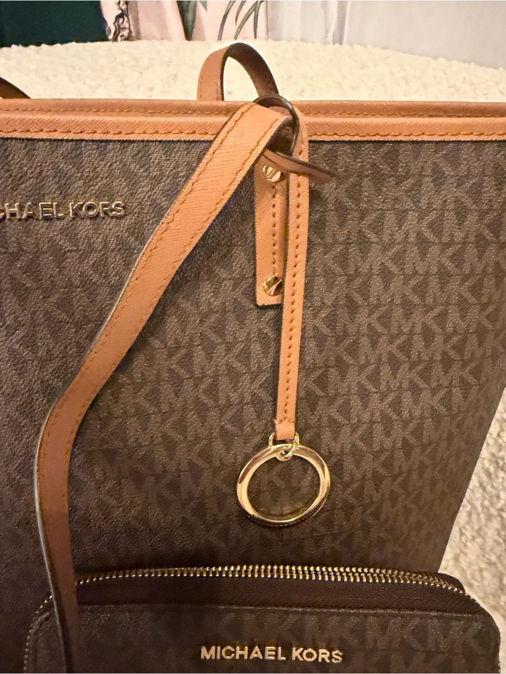 Michael Kors Jet Set Travel 2-Piece Set: Large Drawstring Tote & Matching Wallet